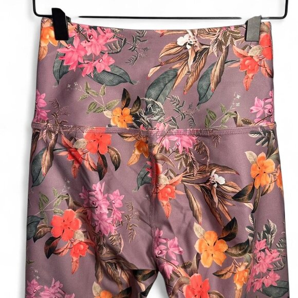 Beyond Yoga High Wasted Legging in Silverberry Bloom - Picture 3 of 5